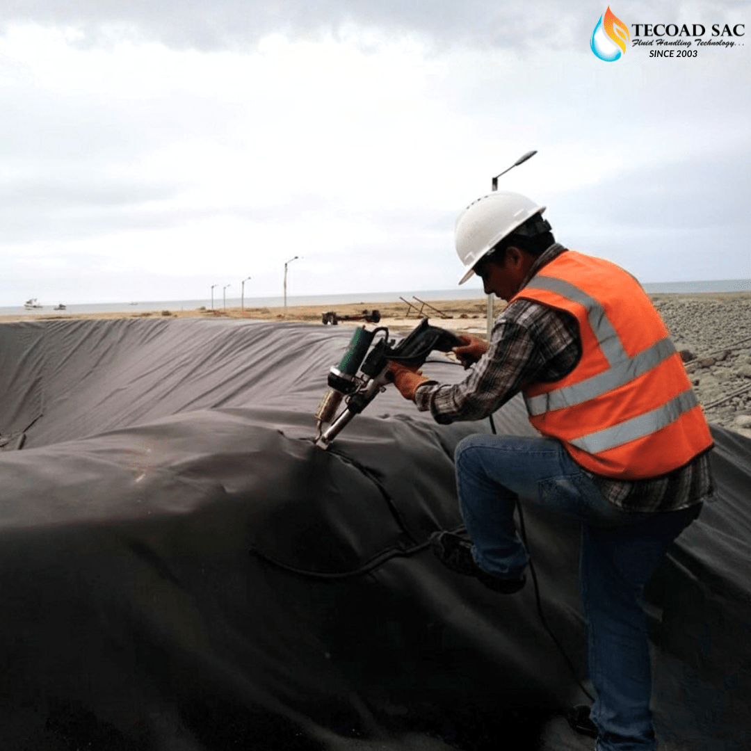 MÁQUINA EXTRUSORA CALIENTE PARA GEOMEMBRANAS DE 4 y 5 MM.- ALTO RENDIMIENTO 610B - Imagen 2